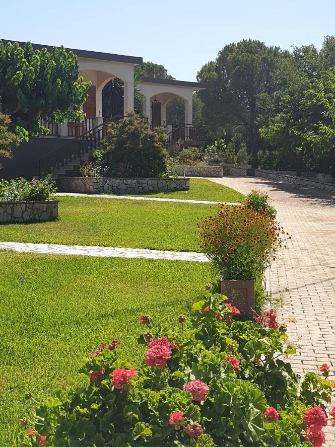 Angela Studios Razata Exterior photo